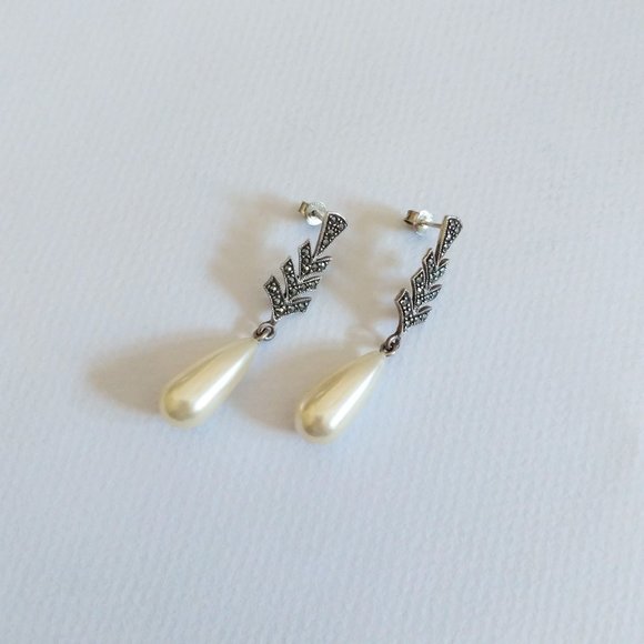 Pearl and Sterling Silver Drop Earrings, Dangle, Vintage Estate Jewelry - Picture 1 of 5